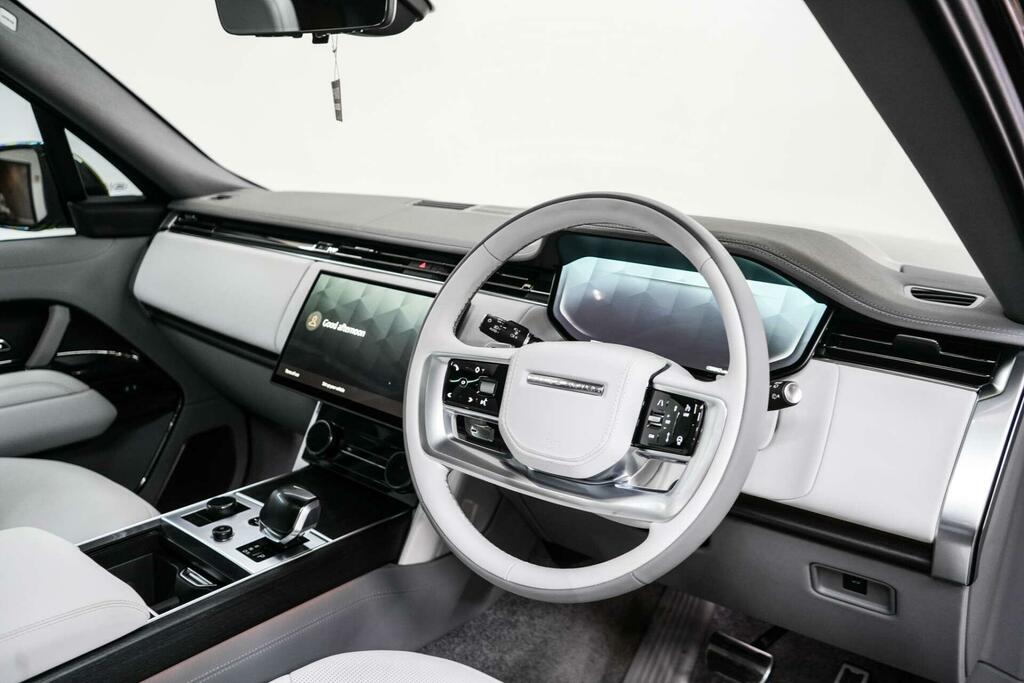 Land Rover Range Rover First Edition Black #13