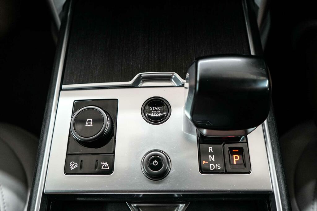 Land Rover Range Rover First Edition Black #31