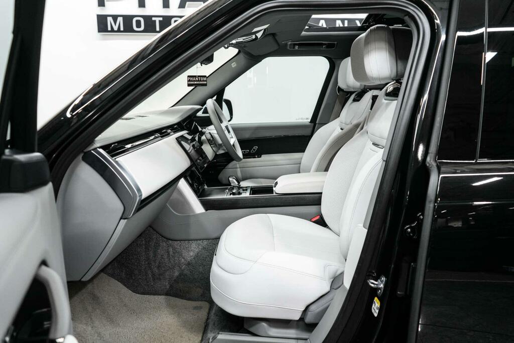 Land Rover Range Rover First Edition Black #16