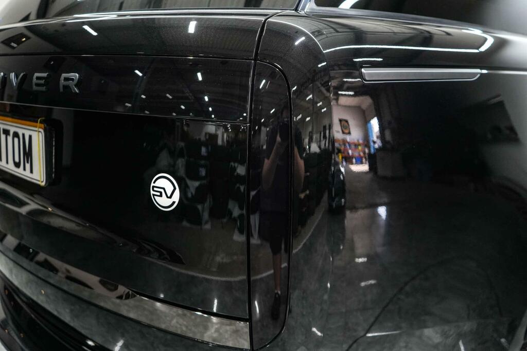 Land Rover Range Rover First Edition Black #11