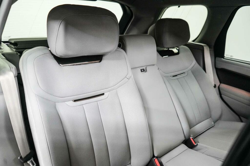 Land Rover Range Rover First Edition Black #21