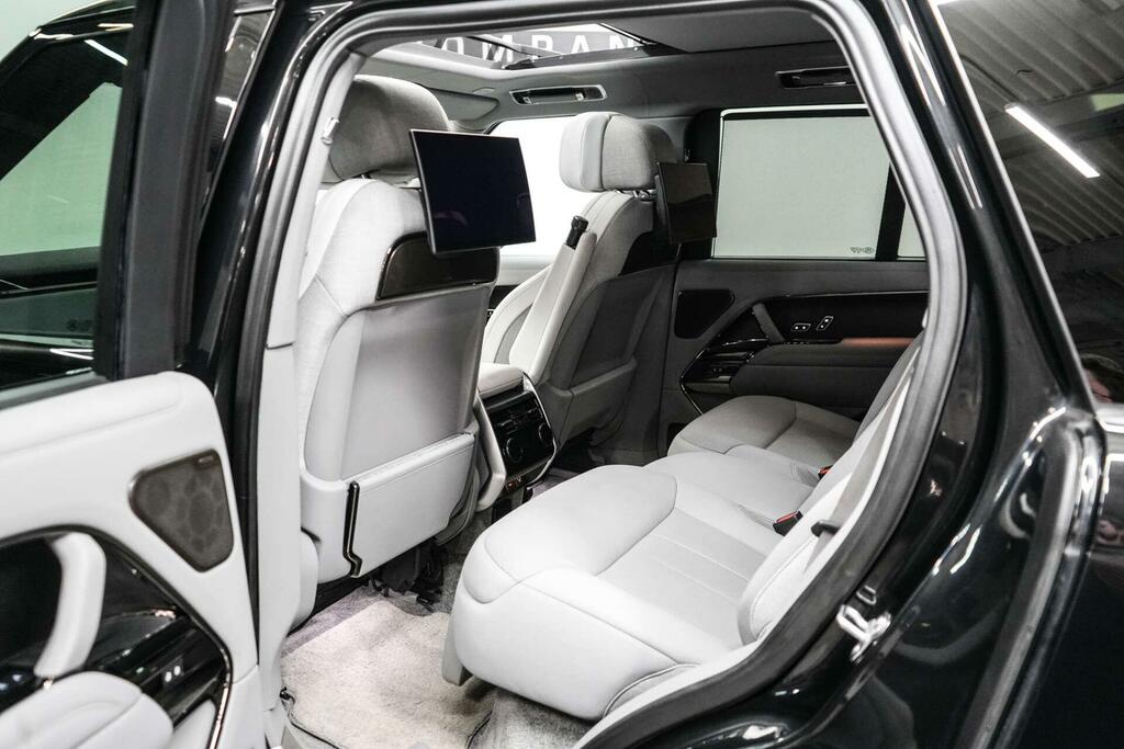 Land Rover Range Rover First Edition Black #19