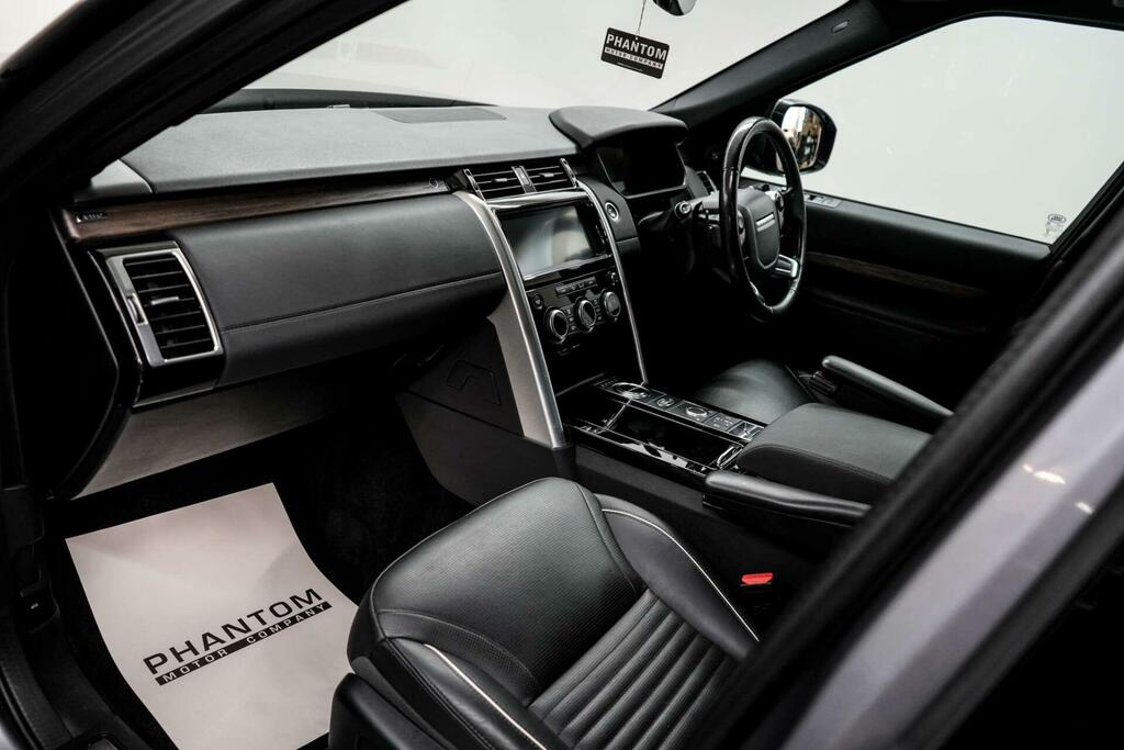 Land Rover Discovery R-dynamic Hse Black #27