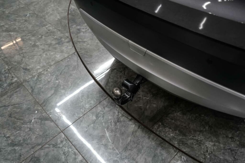 Land Rover Discovery R-dynamic Hse Black #12