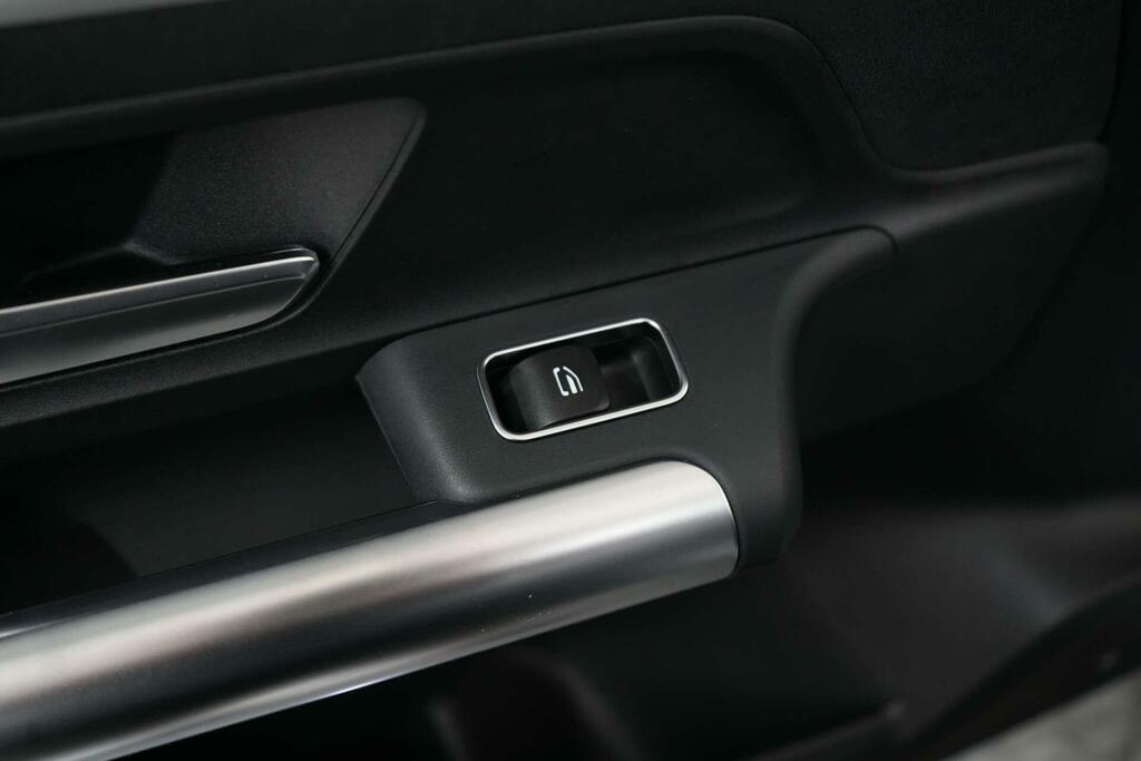Mercedes-Benz EQA Eqa 250 70.5Kwh Amg Black #18