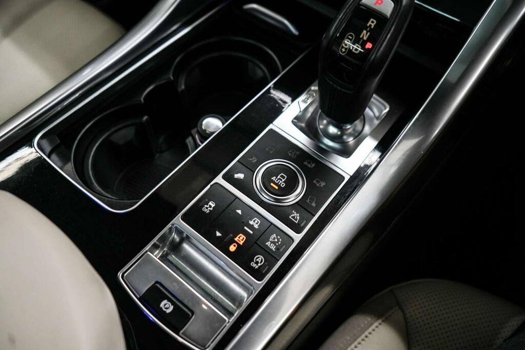 Land Rover Range Rover Sport Black #28