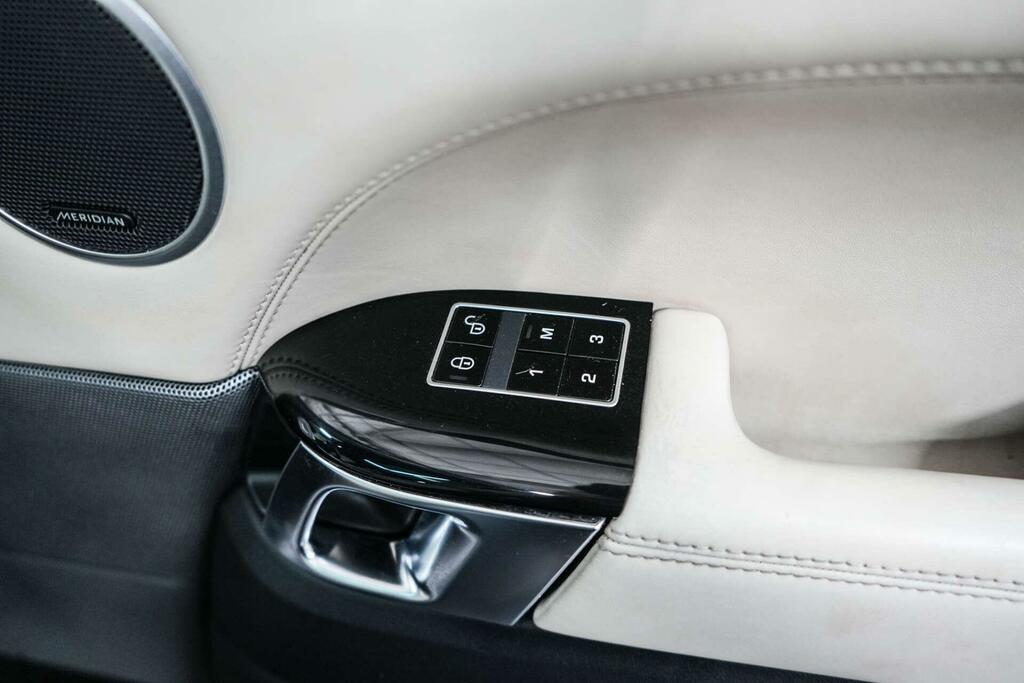 Land Rover Range Rover Sport Black #24