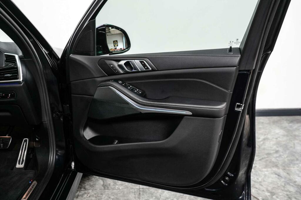 BMW X5 M M Sport White #23