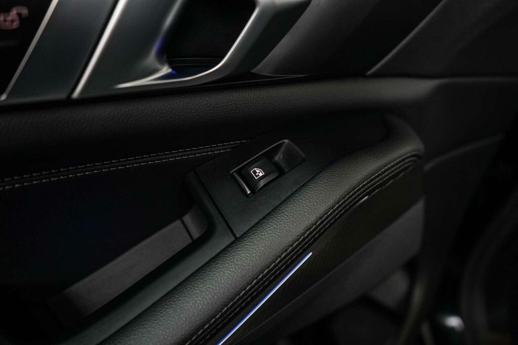 BMW X5 M M Sport White #18