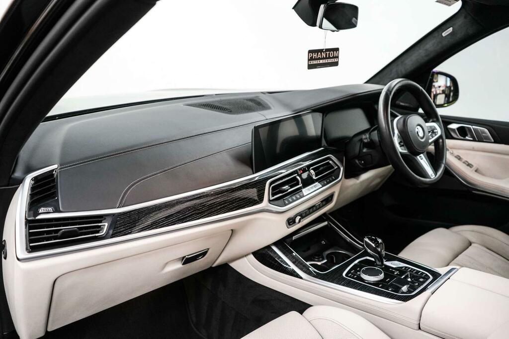 BMW X7 Xdrive40d Mht M Sport Step Black #20