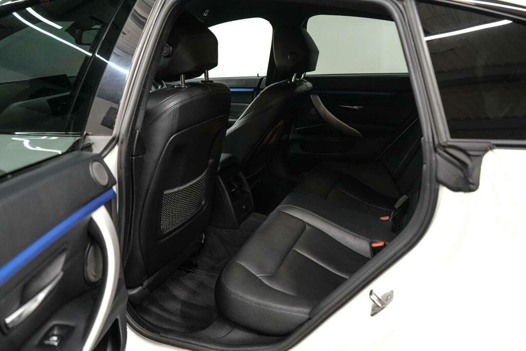 BMW 4 Series Gran Coupe M440i Xdrive Mht Step Black #20