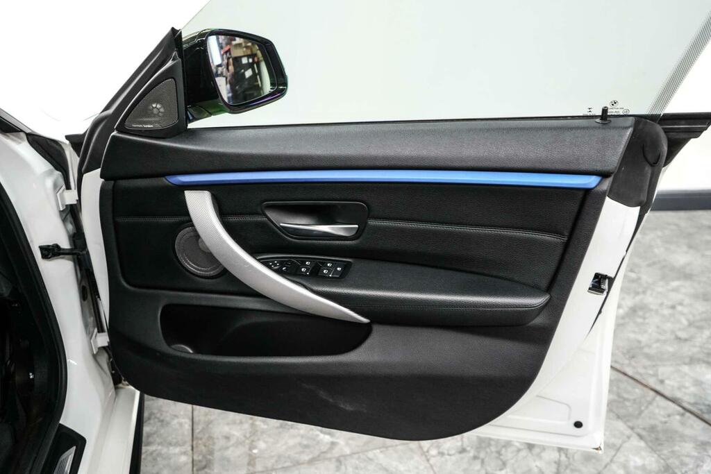 BMW 4 Series Gran Coupe M440i Xdrive Mht Step Black #23