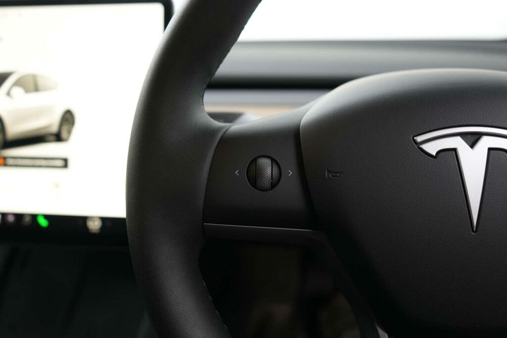 Tesla Model Y Suv Rwd 346 Ps White #35