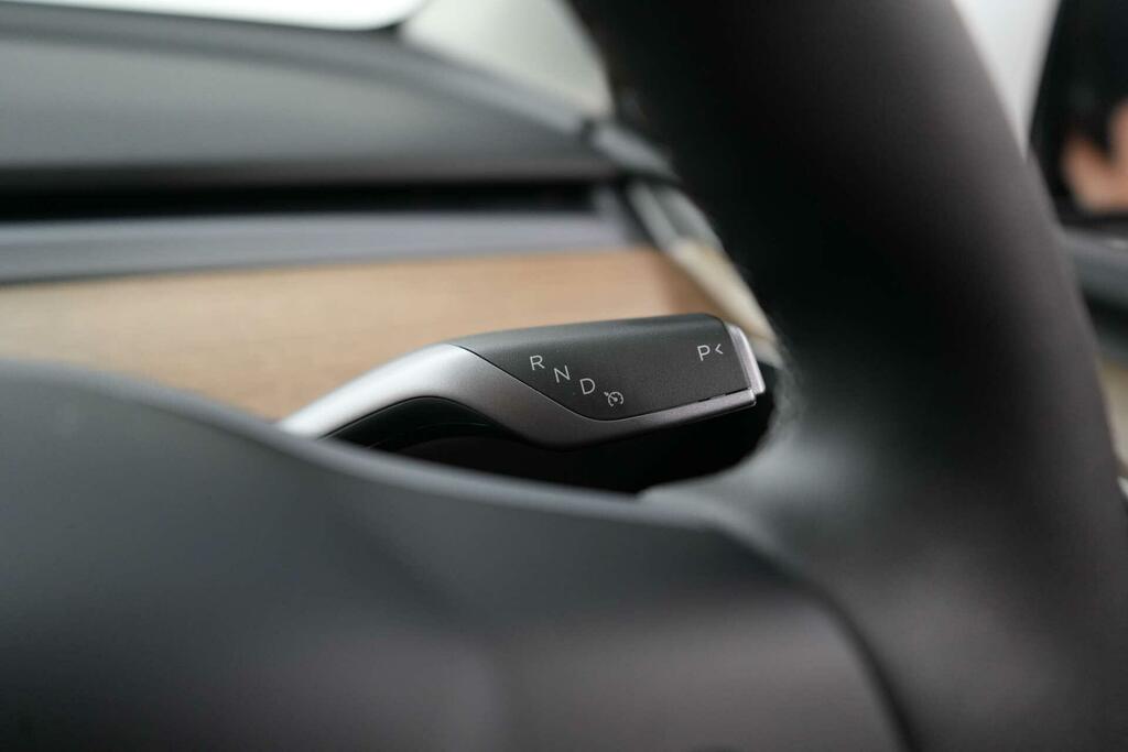 Tesla Model Y Suv Rwd 346 Ps White #37