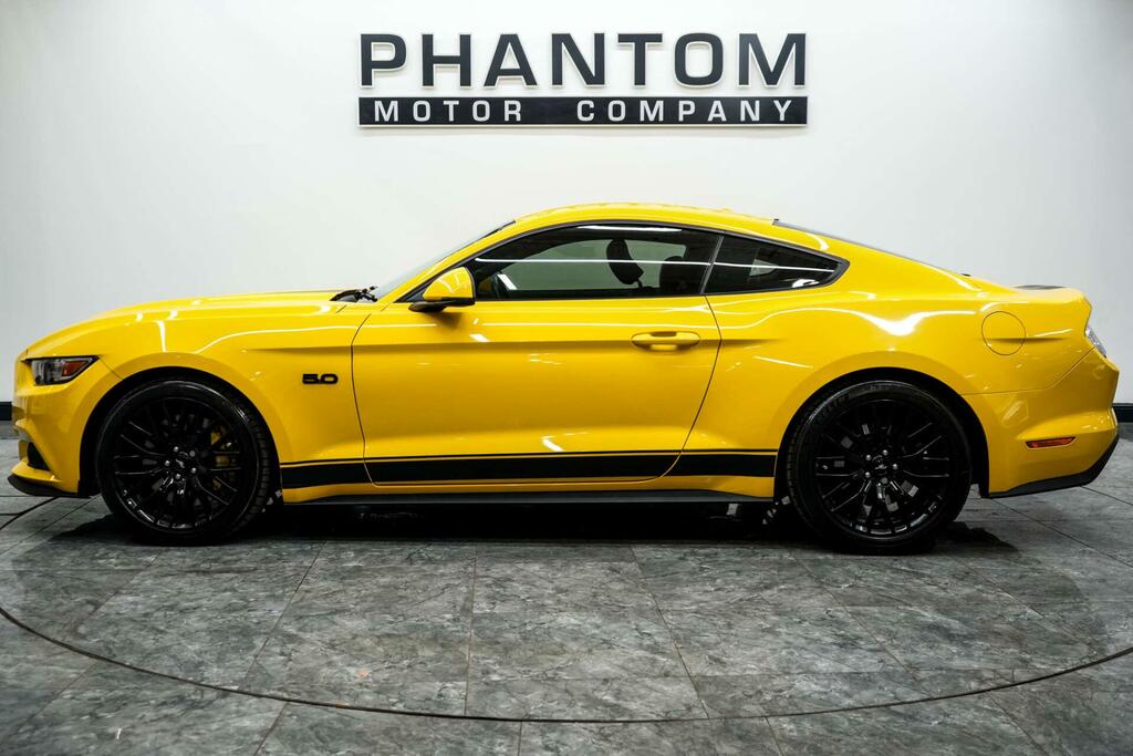 Ford Mustang Gt Yellow #3
