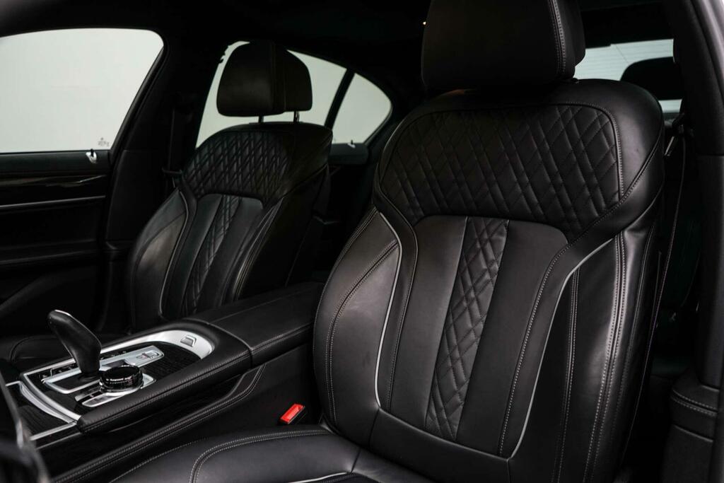 BMW 7 Series 740D Xdrive M Sport Blue #16