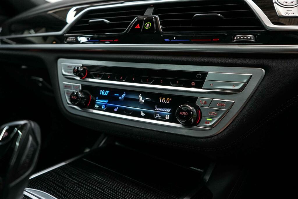 BMW 7 Series 740D Xdrive M Sport Blue #40