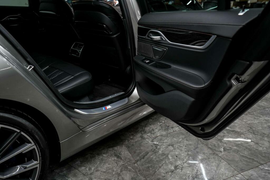 BMW 7 Series 740D Xdrive M Sport Blue #23