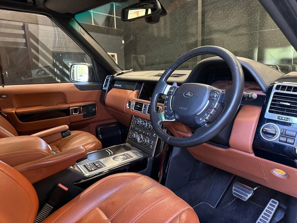Land Rover Range Rover 4.4L Autobiography 5dr Green #2
