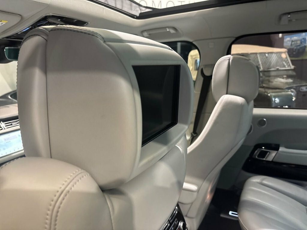Land Rover Range Rover Core Black #30