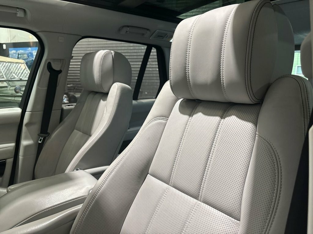 Land Rover Range Rover Core Black #15