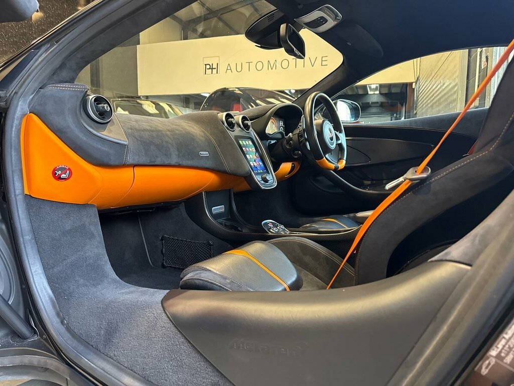McLaren 570S Coupe Grey #30