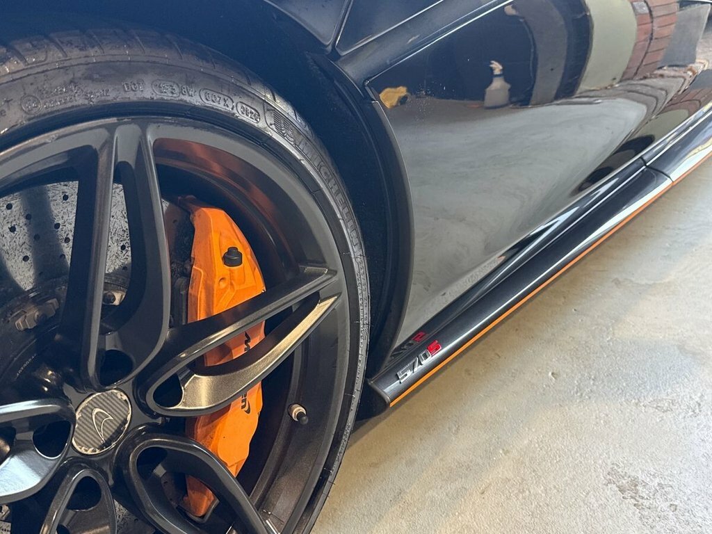 McLaren 570S Coupe Grey #39