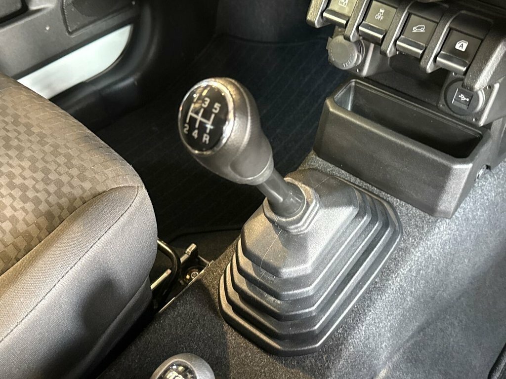 Suzuki Jimny Allgrip 101 Bhp White #18