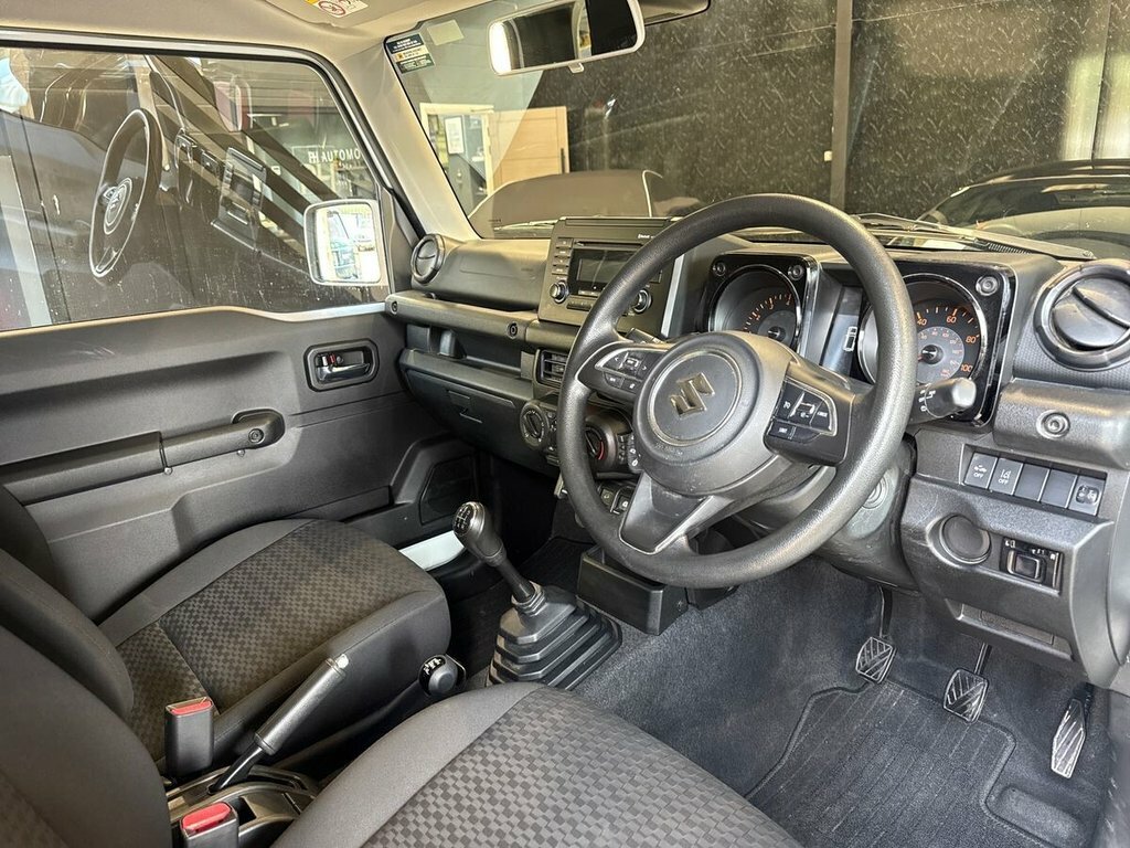 Suzuki Jimny Suv White #2