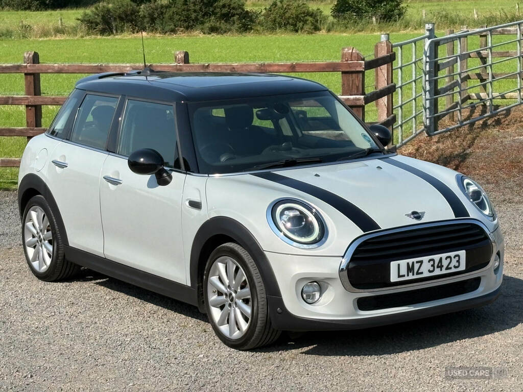 Mini Hatch 1.5 Cooper II Silver