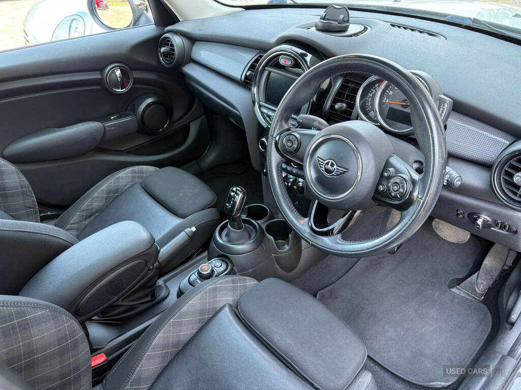 Mini Hatch 1.5 Cooper II LMZ3423 Silver #2