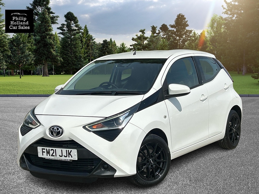 Toyota Aygo Hatchback White