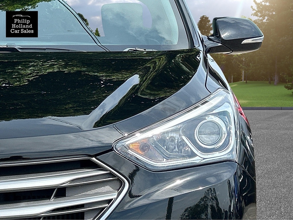 Hyundai Santa Fe Estate ET66CUV Black #2