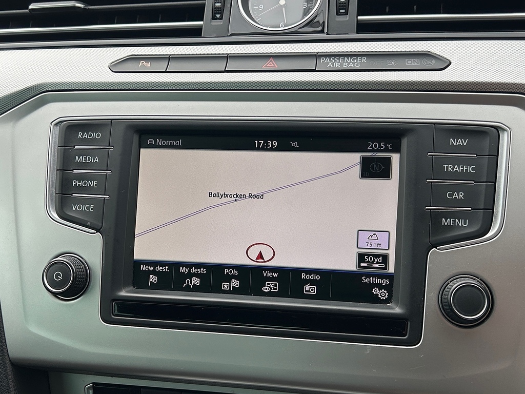 Volkswagen Passat Saloon ML66CSV Grey #6