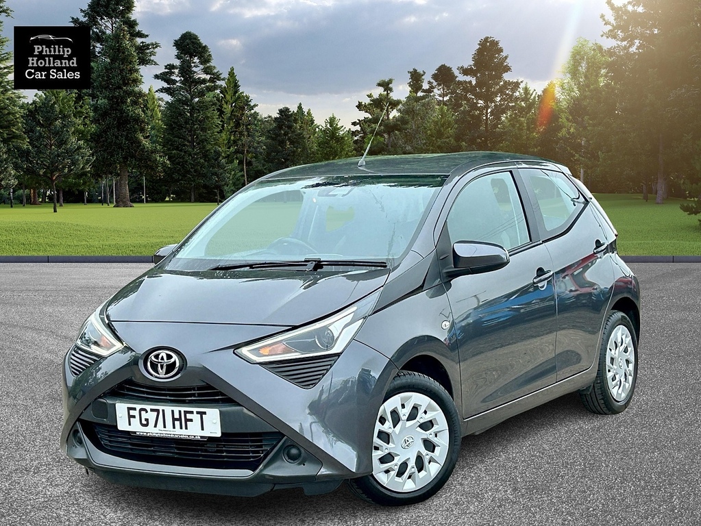 Toyota Aygo Aygo X Pure Vvt-i Silver #1
