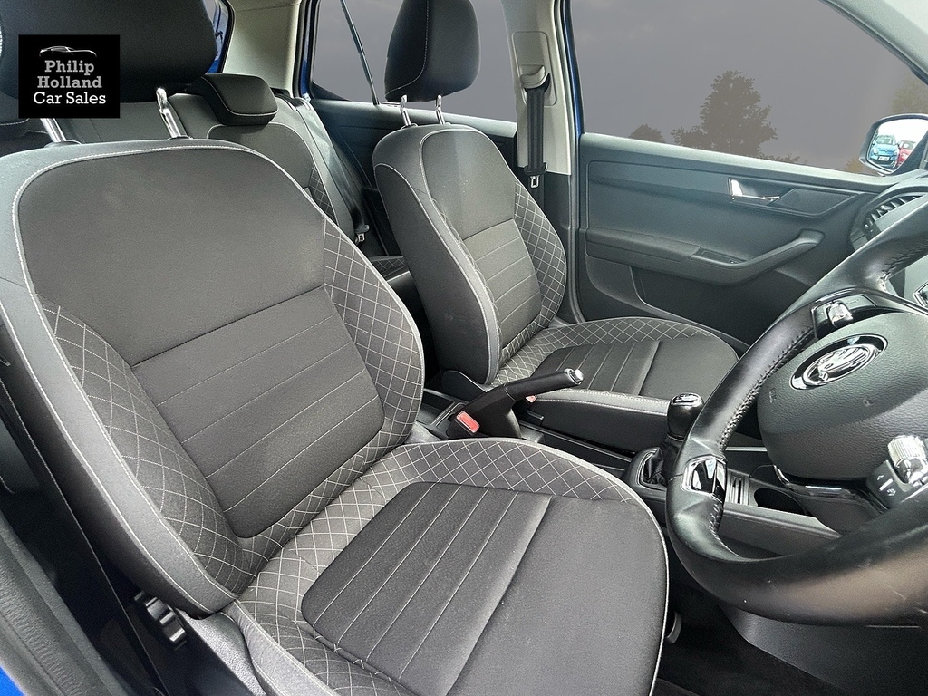 Skoda Fabia Hatchback Blue #6