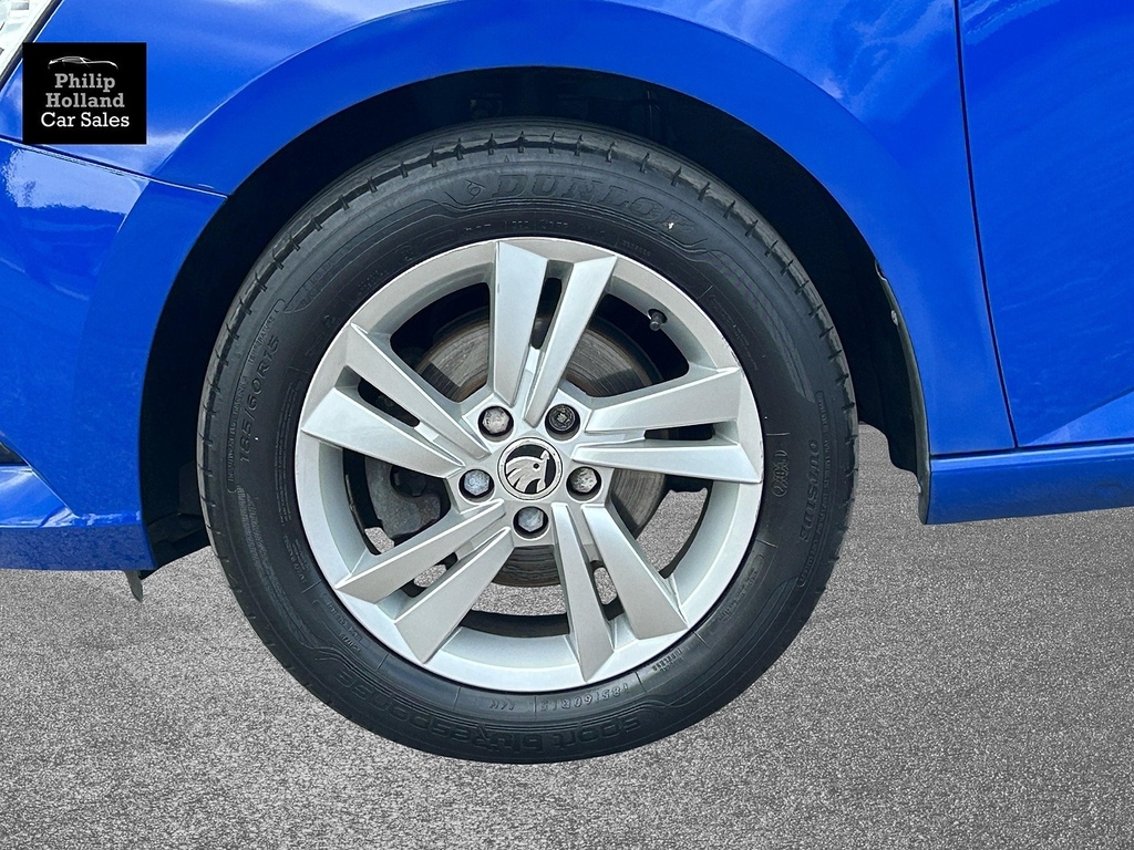 Skoda Fabia Hatchback Blue #4