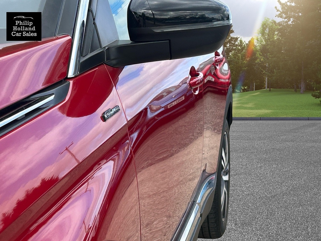 Peugeot 3008 Suv Red #2