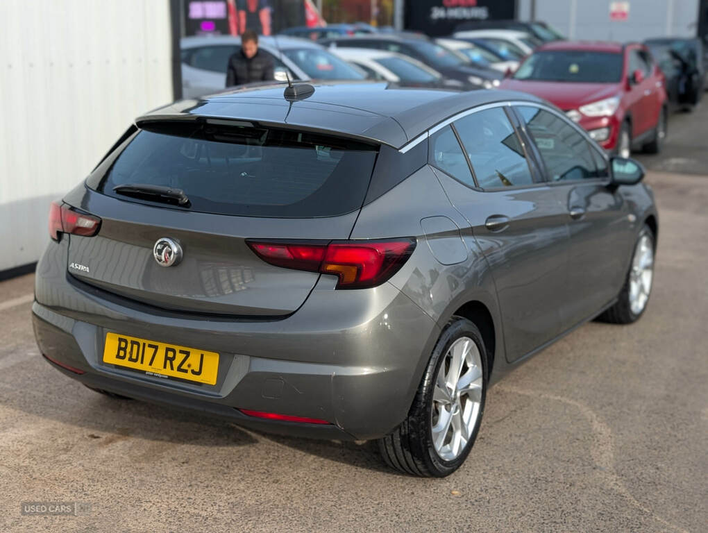 Vauxhall Astra 1.4T 16V 150 Elite Nav White #7