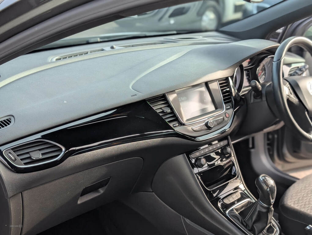 Vauxhall Astra 1.4T 16V 150 Elite Nav White #14