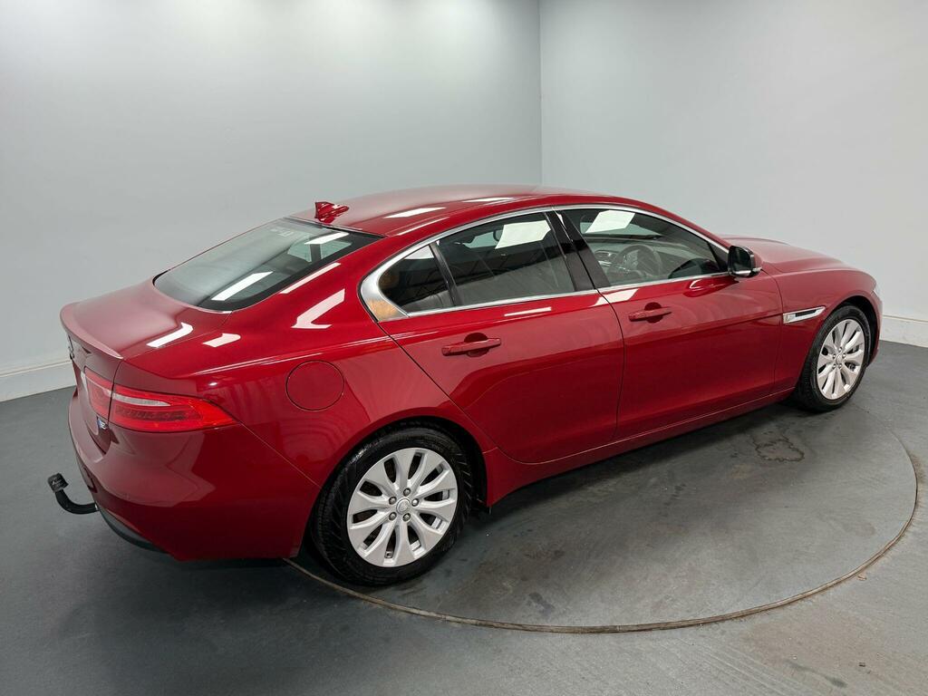 Jaguar XE 2.0D R-sport Euro 6 Ss White #45