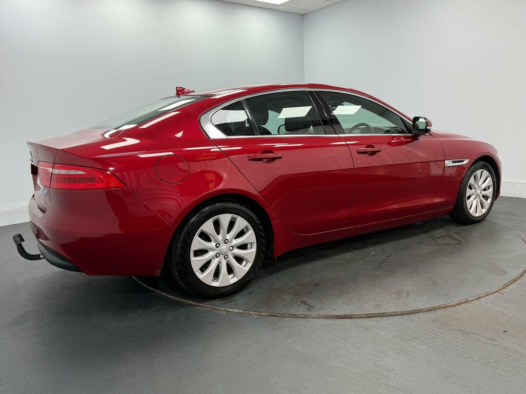 Jaguar XE 2.0D R-sport Euro 6 Ss White #46