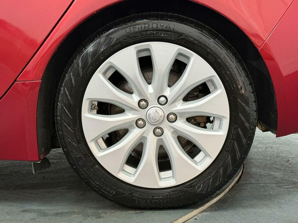 Jaguar XE 2.0D R-sport Euro 6 Ss White #49