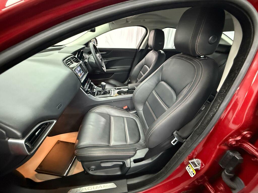 Jaguar XE 2.0D R-sport Euro 6 Ss White #25
