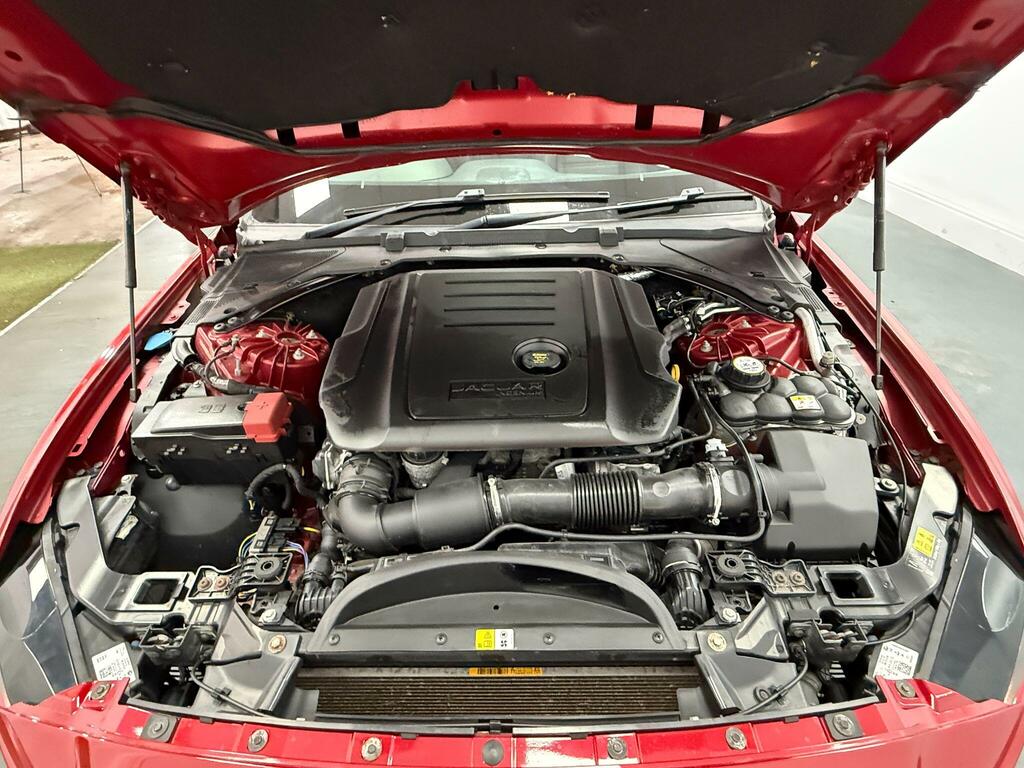 Jaguar XE 2.0D R-sport Euro 6 Ss White #28