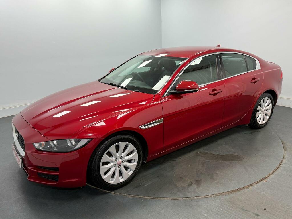 Jaguar XE 2.0D R-sport Euro 6 Ss White #38