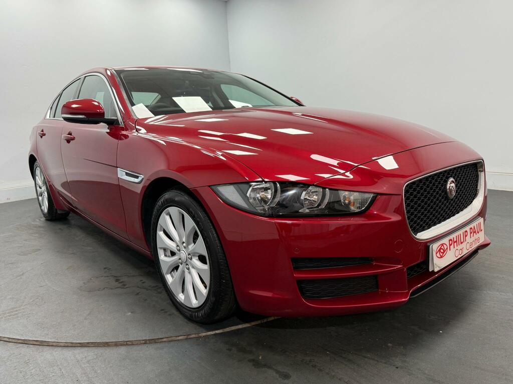 Jaguar XE 2.0D R-sport Euro 6 Ss White #32