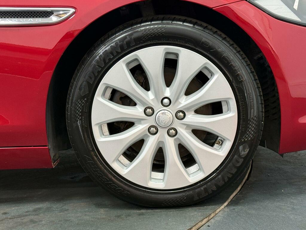 Jaguar XE 2.0D R-sport Euro 6 Ss White #47