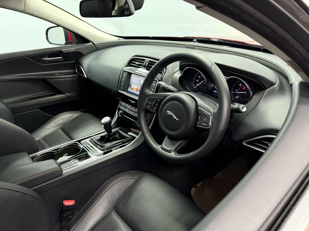 Jaguar XE 2.0D R-sport Euro 6 Ss White #18