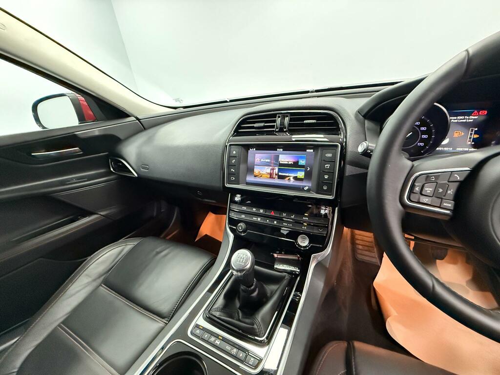 Jaguar XE 2.0D R-sport Euro 6 Ss White #15